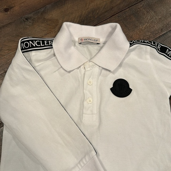 ⭐️ BOYS MONCLER LONG SLEEVE SHIRT ⭐️ - Picture 2 of 4